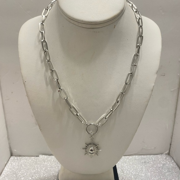 Gaget girl necklace - Picture 2 of 10